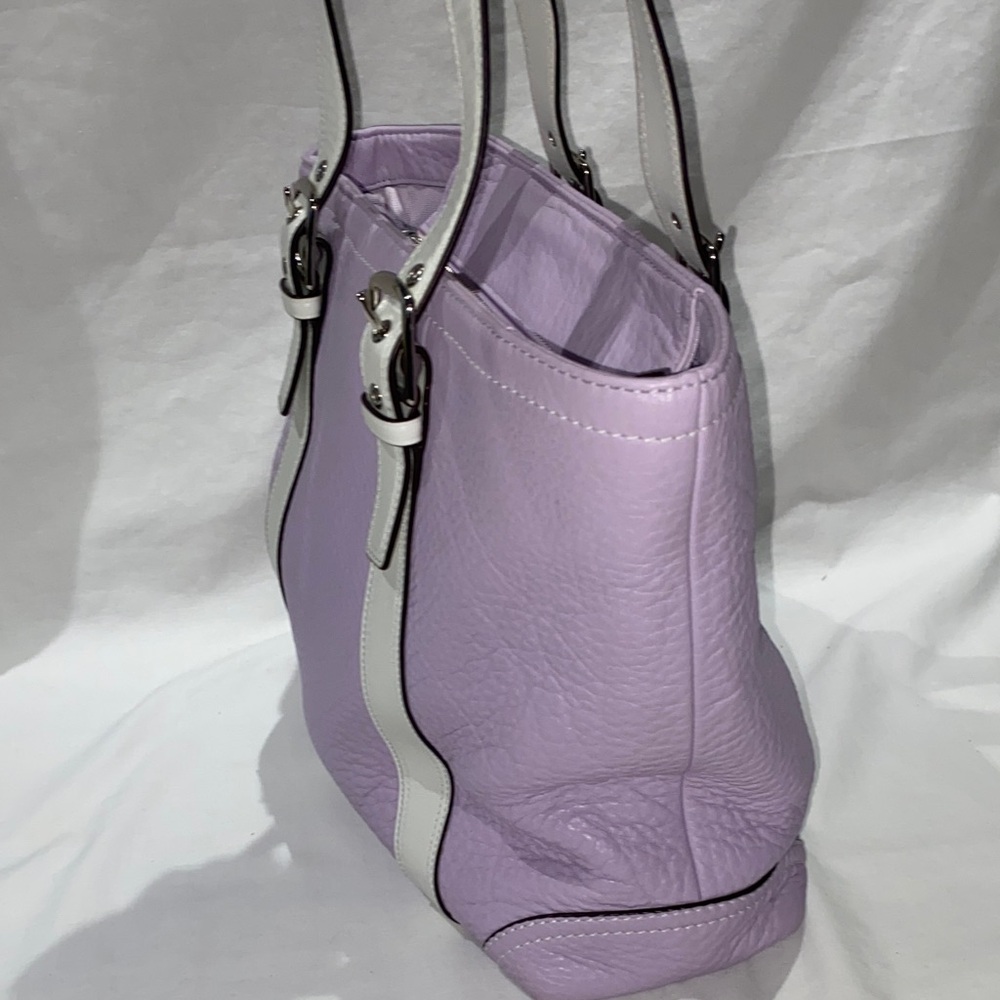 Coach F10692 Lavender and White Tote Bag - Picture 6 of 10